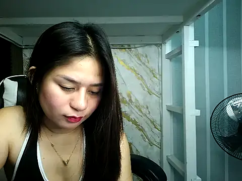 Mia 2022 online show from 11/04/25, 03:00