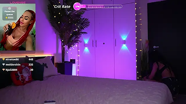 Lorettelorena online show from 12/21/25, 08:16