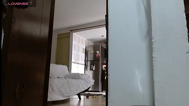 Diosasky online show from 10/11/25, 03:32