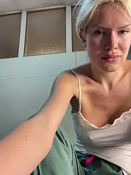 Keylili online show from 04/02/26, 07:00