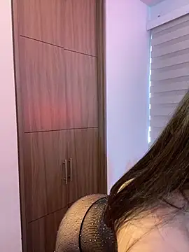 KateLatorre online show from 11/13/25, 09:03