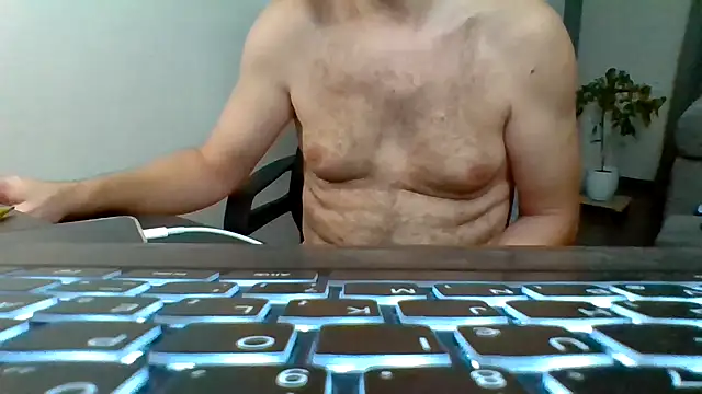 Horney boy86 online show from 09/17/25, 10:44