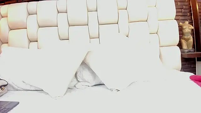 Salo Heaven online show from 10/25/25, 01:40