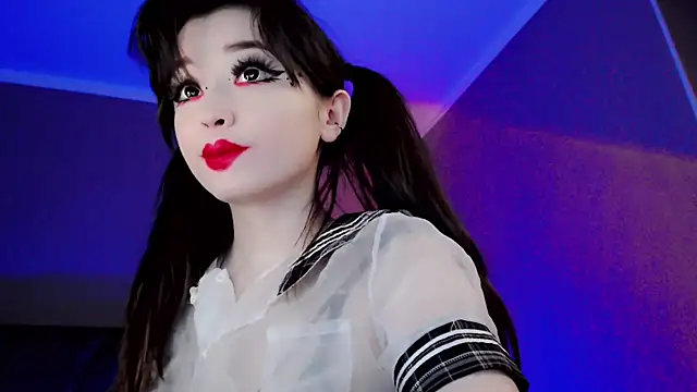 Snapshot of banana_brain1 chatting on 12/20/24, 05:04 banana brain1 online show from 12/20/24, 05:04