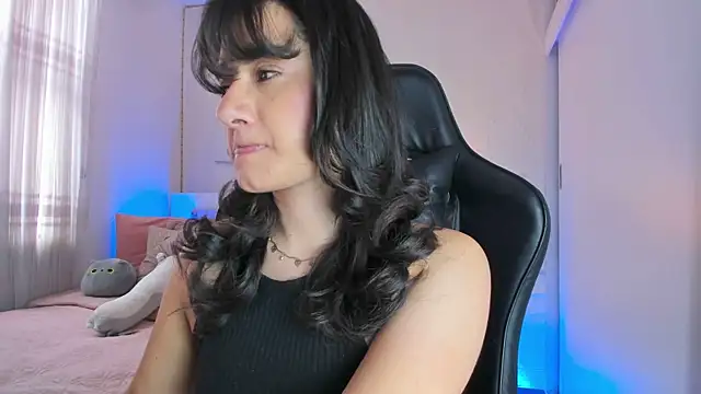 annadu011 online show from 03/06/25, 01:57