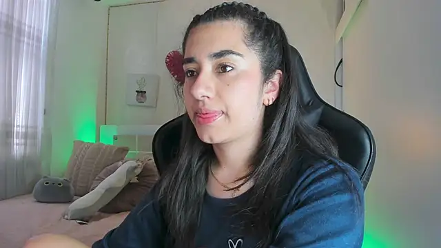 annadu011 online show from 03/13/25, 08:43