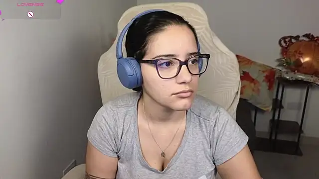 blue  moon  online show from 11/29/25, 06:22