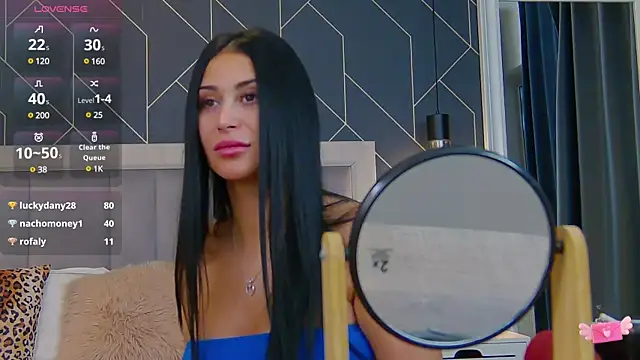 EmyLaveau online show from 02/05/25, 06:13