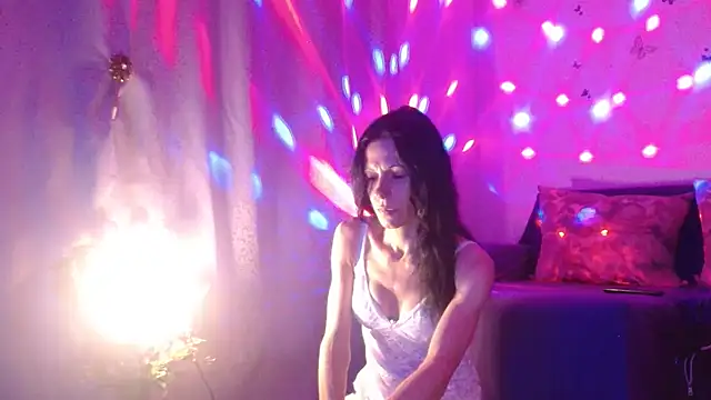 ElysaSun online show from 11/16/25, 06:13