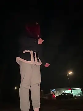 Snapshot of PennyPrincess chatting on 03/22/25, 08:37 PennyPrincess online show from 03/22/25, 08:37