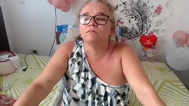 selenax2023 online show from 02/25/25, 02:00