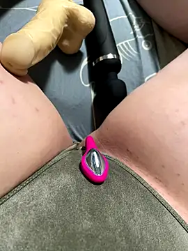 katcclovea online show from 12/04/25, 05:21