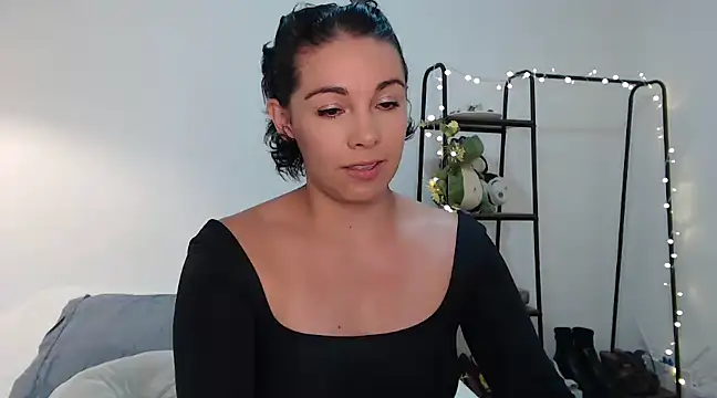 Snapshot of camii_7 chatting on 01/14/25, 08:37 camii 7 online show from 01/14/25, 08:37