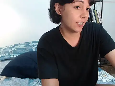 Snapshot of camii_7 chatting on 02/25/25, 01:09 camii 7 online show from 02/25/25, 01:09