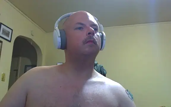 fuckmechuck online show from 09/13/25, 05:51