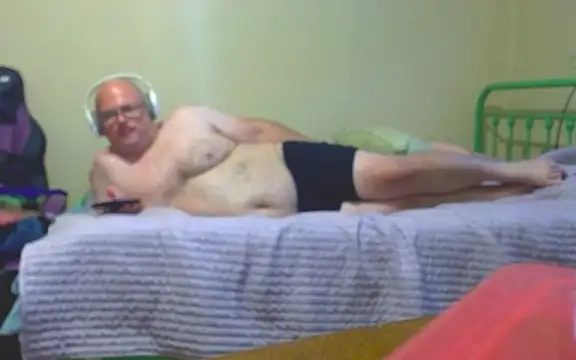 fuckmechuck online show from 09/29/25, 02:11