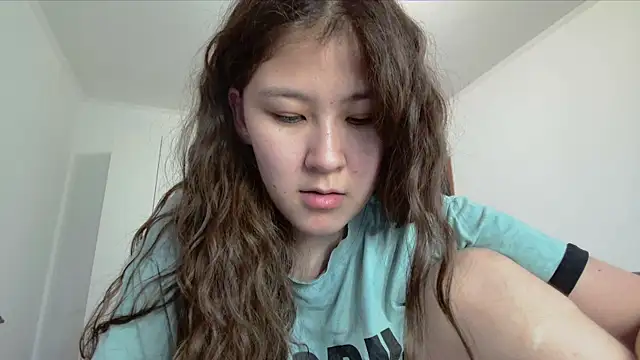 Riz girl online show from 11/02/25, 11:23