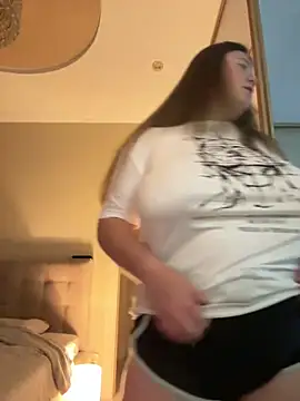 Snapshot of remirann_ chatting on 12/24/24, 04:40 remirann online show from 12/24/24, 04:40