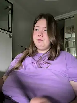 Snapshot of remirann_ chatting on 01/02/25, 03:29 remirann online show from 01/02/25, 03:29