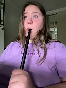 Snapshot of remirann_ chatting on 01/06/25, 06:41 remirann online show from 01/06/25, 06:41