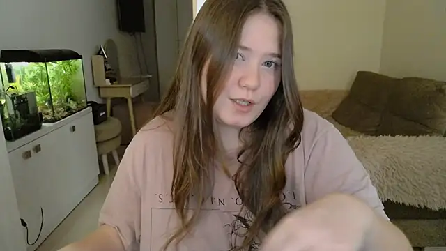 Snapshot of remirann_ chatting on 02/01/25, 10:26 remirann online show from 02/01/25, 10:26