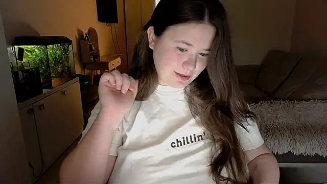 Snapshot of remirann_ chatting on 03/02/25, 07:43 remirann online show from 03/02/25, 07:43