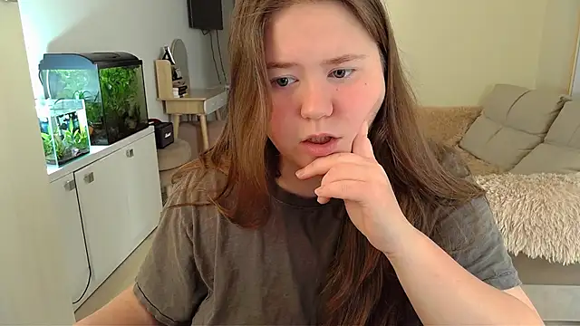 Snapshot of remirann_ chatting on 03/05/25, 07:27 remirann online show from 03/05/25, 07:27