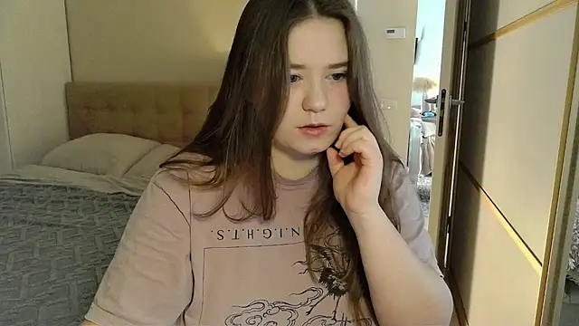 Snapshot of remirann_ chatting on 03/08/25, 05:59 remirann online show from 03/08/25, 05:59