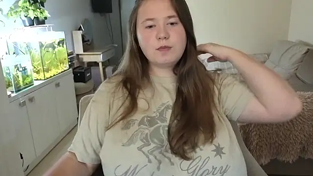 Snapshot of remirann_ chatting on 09/29/25, 12:10 remirann online show from 09/29/25, 12:10