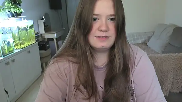 Snapshot of remirann_ chatting on 09/30/25, 12:21 remirann online show from 09/30/25, 12:21