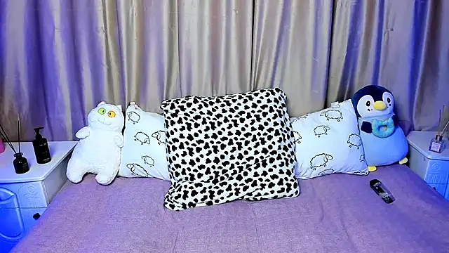 LilyStarlight online show from 02/19/25, 06:33