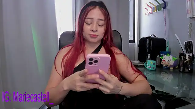 Snapshot of Marie_Castelzc chatting on 12/11/24, 04:20 Marie Castelzc online show from 12/11/24, 04:20
