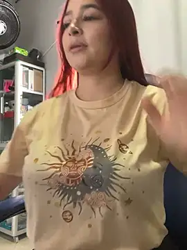 Snapshot of Marie_Castelzc chatting on 02/26/25, 07:38 Marie Castelzc online show from 02/26/25, 07:38