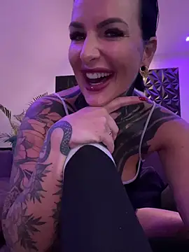 InkedBiitch online show from 10/08/25, 06:11