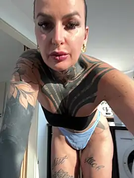 Snapshot of InkedBiitch chatting on 05/02/26, 06:07 InkedBiitch online show from 05/02/26, 06:07