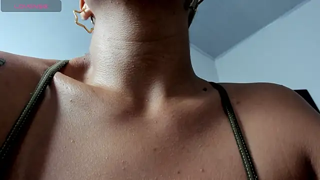 MaiaPetitte  online show from 01/16/25, 10:12