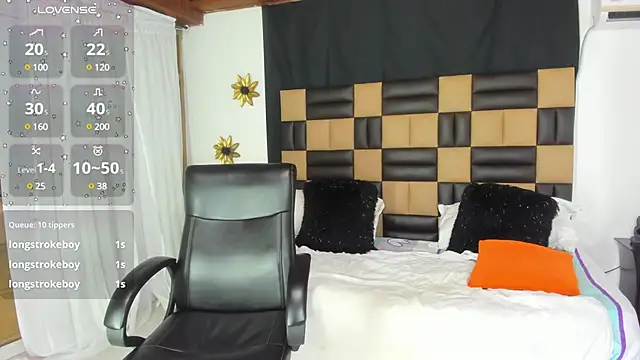 BarbieKano online show from 12/17/24, 02:23