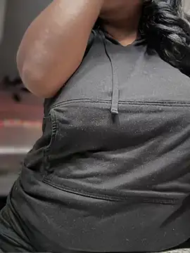 NikkiNoelanii online show from 02/15/25, 09:48