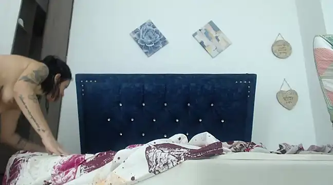 Snapshot of QueenSquirt_ chatting on 01/03/25, 07:29 QueenSquirt online show from 01/03/25, 07:29