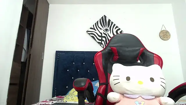 Snapshot of QueenSquirt_ chatting on 01/31/26, 08:51 QueenSquirt online show from 01/31/26, 08:51