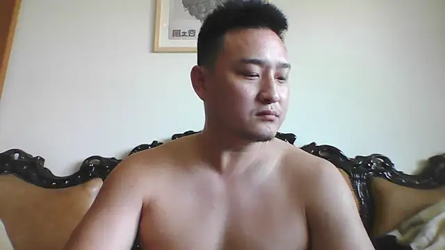 Snapshot of Relei chatting on 05/25/26, 03:01 Relei online show from 05/25/26, 03:01