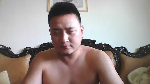 Snapshot of Relei chatting on 05/28/26, 02:53 Relei online show from 05/28/26, 02:53