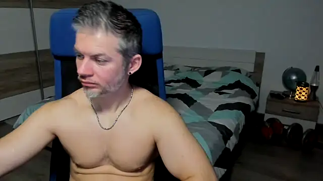 Snapshot of RobbyShawz chatting on 01/23/25, 10:43 RobbyShawz online show from 01/23/25, 10:43