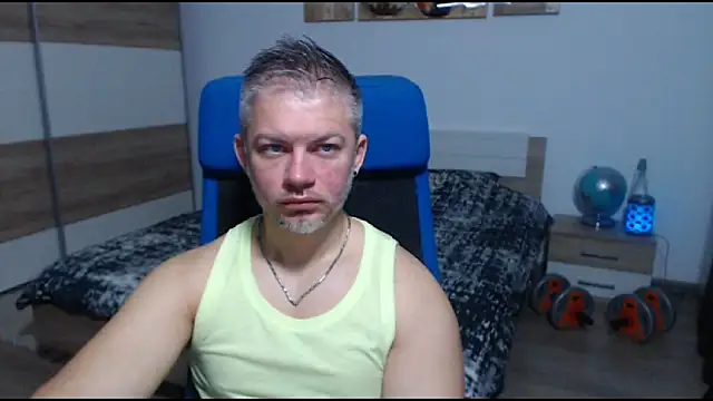 RobbyShawz online show from 10/31/25, 05:52