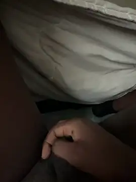 Hmmmtachatte2 online show from 10/19/25, 02:40