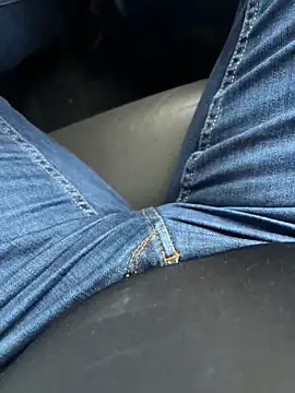 Cezar993 online show from 01/05/25, 01:47