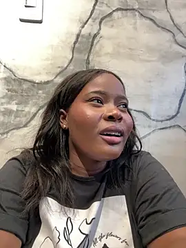 Rianamanson online show from 02/15/25, 12:54