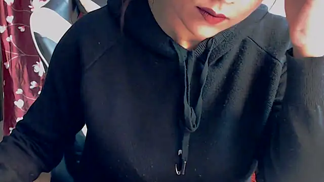 Naiaa-mylove online show from 02/04/26, 12:00