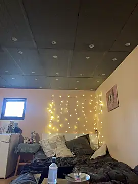 Emma just online show from 03/19/25, 11:39