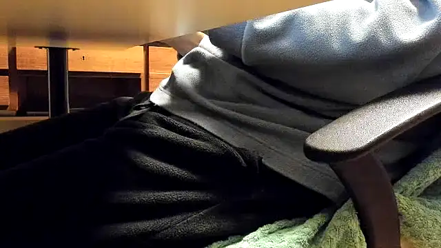 Snapshot of leccaleccafiga chatting on 02/22/26, 05:44 leccaleccafiga online show from 02/22/26, 05:44